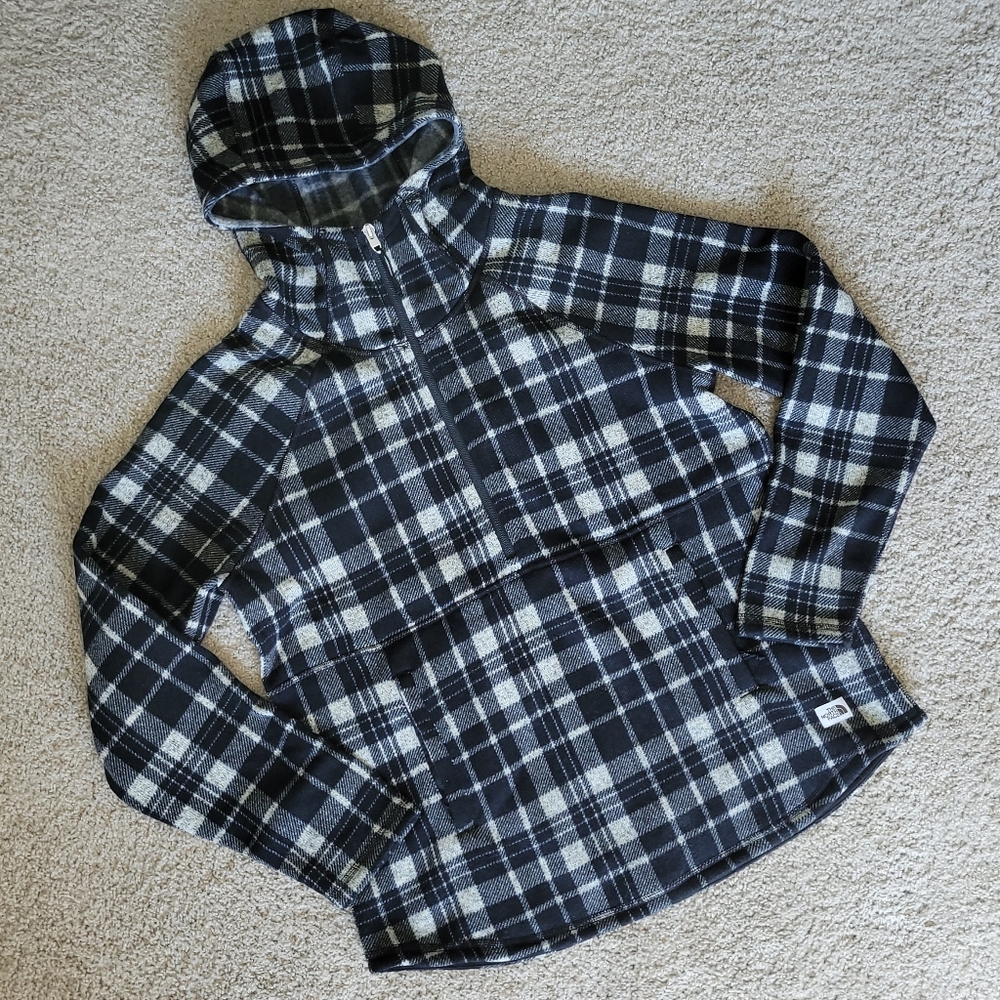 North Face Crescent Half Zip Hoodie Pullover